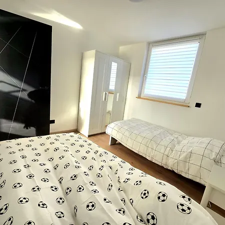 Hunsruecker Tiny Ferien R Holiday home Hottenbach