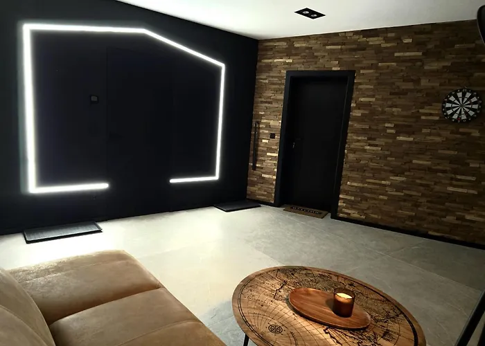 Hunsruecker Tiny Ferien R *